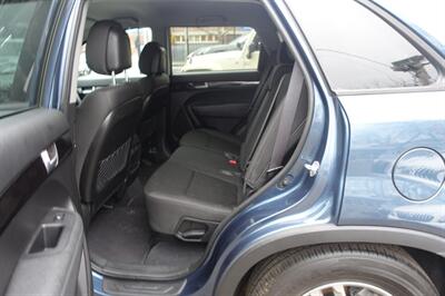 2015 Kia Sorento LX   - Photo 11 - Newark, NJ 07104