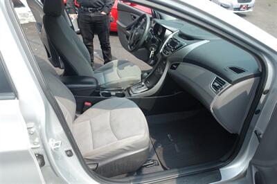 2013 Hyundai ELANTRA L   - Photo 14 - Newark, NJ 07104