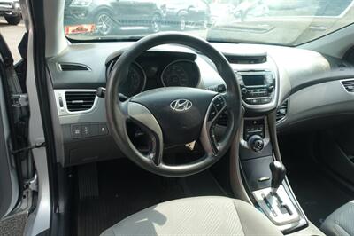 2013 Hyundai ELANTRA L   - Photo 13 - Newark, NJ 07104