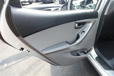 2013 Hyundai ELANTRA L   - Photo 12 - Newark, NJ 07104