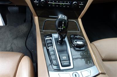 2015 BMW 750Li xDrive   - Photo 22 - Newark, NJ 07104