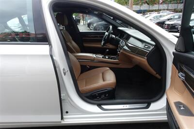 2015 BMW 750Li xDrive   - Photo 13 - Newark, NJ 07104