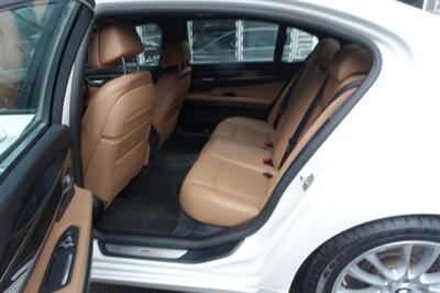 2015 BMW 750Li xDrive   - Photo 11 - Newark, NJ 07104