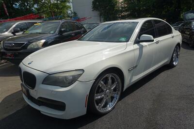 2012 BMW 750i xDrive   - Photo 1 - Newark, NJ 07104