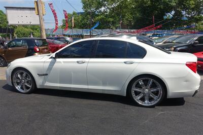 2012 BMW 750i xDrive   - Photo 4 - Newark, NJ 07104