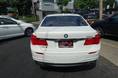 2012 BMW 750i xDrive   - Photo 7 - Newark, NJ 07104