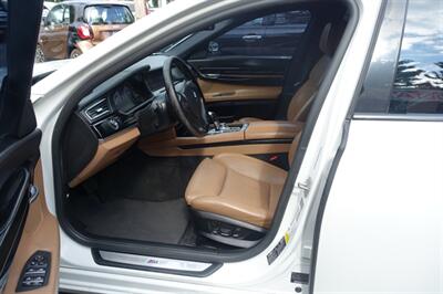 2012 BMW 750i xDrive   - Photo 14 - Newark, NJ 07104