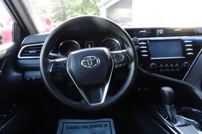2018 Toyota Camry LE   - Photo 13 - Newark, NJ 07104