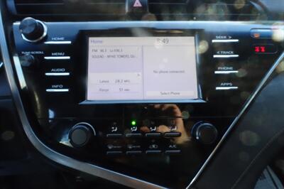 2018 Toyota Camry LE   - Photo 18 - Newark, NJ 07104