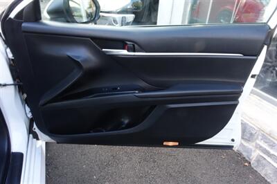 2018 Toyota Camry LE   - Photo 15 - Newark, NJ 07104