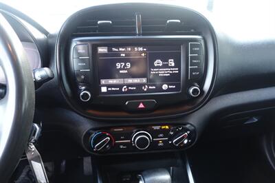2023 Kia Soul LX   - Photo 18 - Newark, NJ 07104