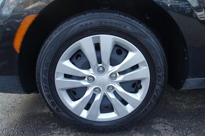2023 Kia Soul LX   - Photo 21 - Newark, NJ 07104