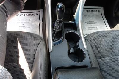 2011 Hyundai SONATA Limited   - Photo 19 - Newark, NJ 07104