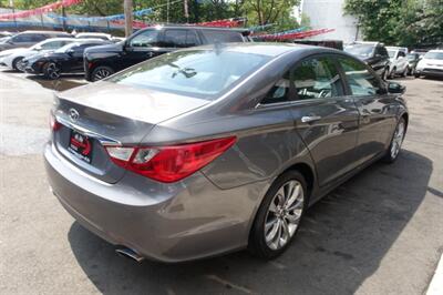 2011 Hyundai SONATA Limited   - Photo 5 - Newark, NJ 07104