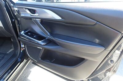 2023 Mazda CX-9 Carbon Edition   - Photo 22 - Newark, NJ 07104