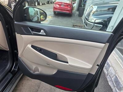2018 Hyundai TUCSON SE - Photo 19 - Newark, NJ 07104
