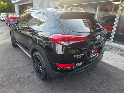 2018 Hyundai TUCSON SE - Photo 6 - Newark, NJ 07104
