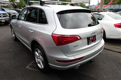 2010 Audi Q5 3.2 quattro Premium   - Photo 6 - Newark, NJ 07104