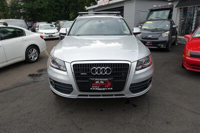 2010 Audi Q5 3.2 quattro Premium   - Photo 2 - Newark, NJ 07104