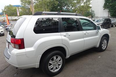 2011 Mitsubishi Endeavor LS   - Photo 5 - Newark, NJ 07104