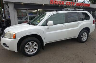 2011 Mitsubishi Endeavor LS   - Photo 4 - Newark, NJ 07104