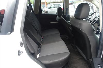 2011 Mitsubishi Endeavor LS   - Photo 17 - Newark, NJ 07104