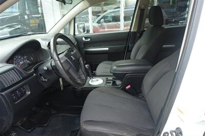 2011 Mitsubishi Endeavor LS   - Photo 9 - Newark, NJ 07104