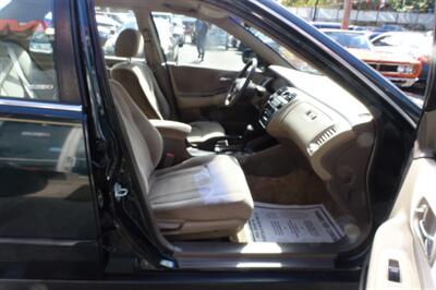 2000 Honda Accord LX   - Photo 14 - Newark, NJ 07104