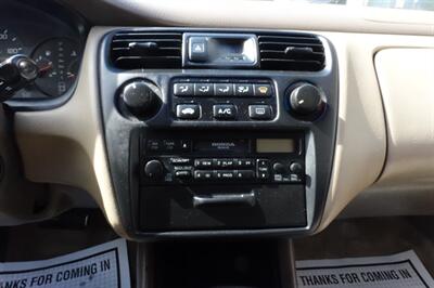 2000 Honda Accord LX   - Photo 18 - Newark, NJ 07104