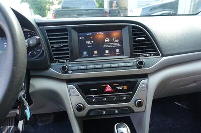 2018 Hyundai ELANTRA Limited - Photo 18 - Newark, NJ 07104