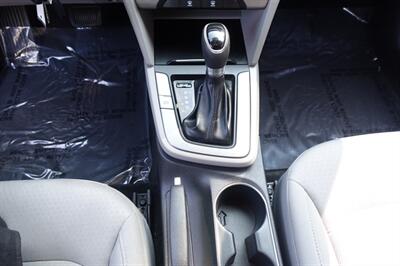 2018 Hyundai ELANTRA Limited - Photo 19 - Newark, NJ 07104