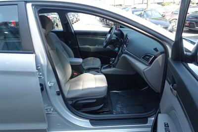 2018 Hyundai ELANTRA Limited - Photo 14 - Newark, NJ 07104