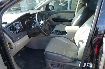 2015 Kia Sedona SX   - Photo 9 - Newark, NJ 07104