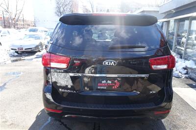 2015 Kia Sedona SX   - Photo 7 - Newark, NJ 07104