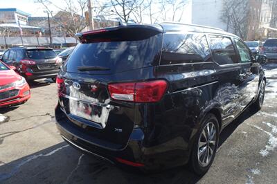 2015 Kia Sedona SX   - Photo 8 - Newark, NJ 07104