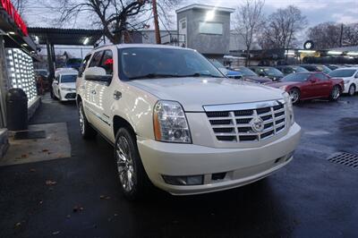 2010 Cadillac Escalade   - Photo 3 - Newark, NJ 07104