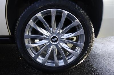 2010 Cadillac Escalade   - Photo 25 - Newark, NJ 07104