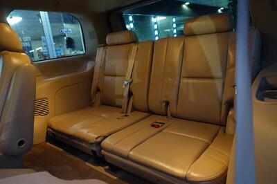 2010 Cadillac Escalade   - Photo 14 - Newark, NJ 07104