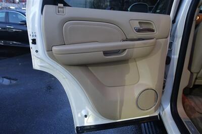2010 Cadillac Escalade   - Photo 12 - Newark, NJ 07104