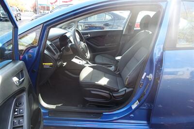 2014 Kia Forte LX   - Photo 9 - Newark, NJ 07104