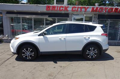 2017 Toyota RAV4 LE   - Photo 4 - Newark, NJ 07104