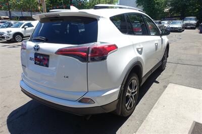 2017 Toyota RAV4 LE   - Photo 5 - Newark, NJ 07104