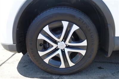 2017 Toyota RAV4 LE   - Photo 20 - Newark, NJ 07104