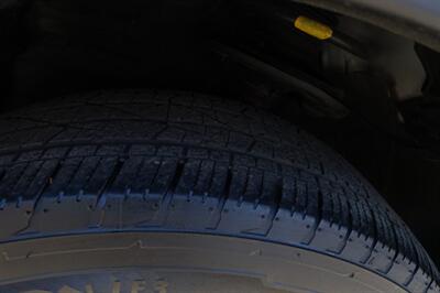 2017 Toyota RAV4 LE   - Photo 21 - Newark, NJ 07104