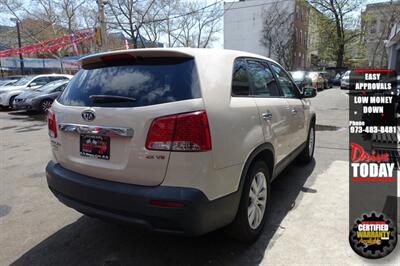 2011 Kia Sorento EX   - Photo 5 - Newark, NJ 07104