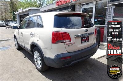 2011 Kia Sorento EX   - Photo 7 - Newark, NJ 07104