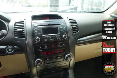 2011 Kia Sorento EX   - Photo 18 - Newark, NJ 07104