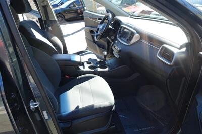 2019 Kia Sorento LX V6   - Photo 21 - Newark, NJ 07104