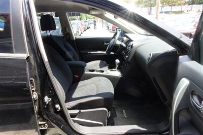 2015 Nissan Rogue Select S - Photo 14 - Newark, NJ 07104