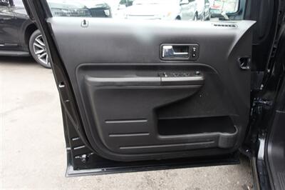 2010 Ford Edge SEL   - Photo 10 - Newark, NJ 07104